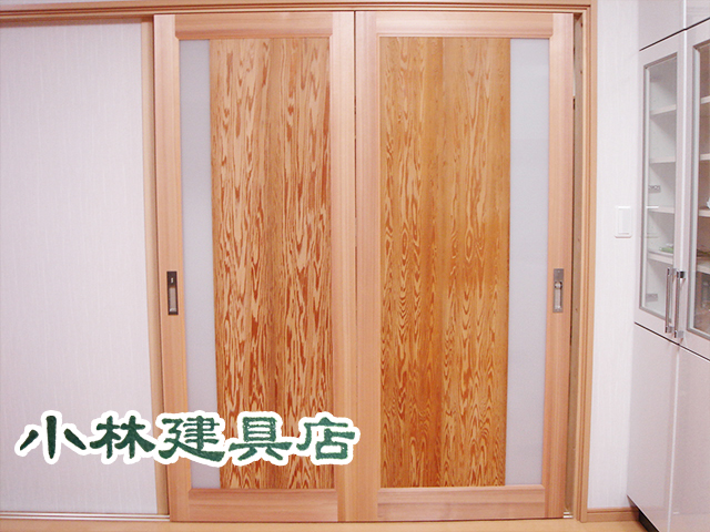 ロ枠框戸（吉野杉、杉板、ツインポリカ）