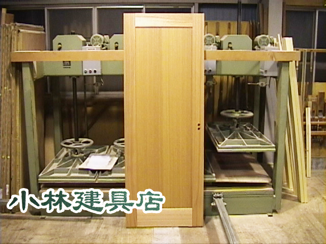 鏡板入框戸　（ナトークリア塗装）