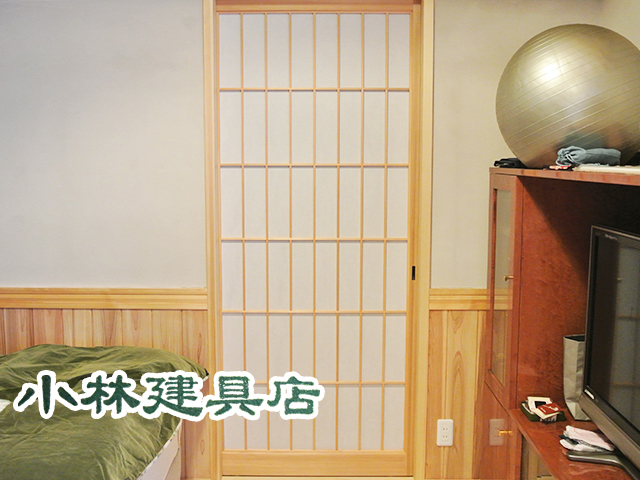 紙貼障子（立柳、ツバ付、吉野杉）